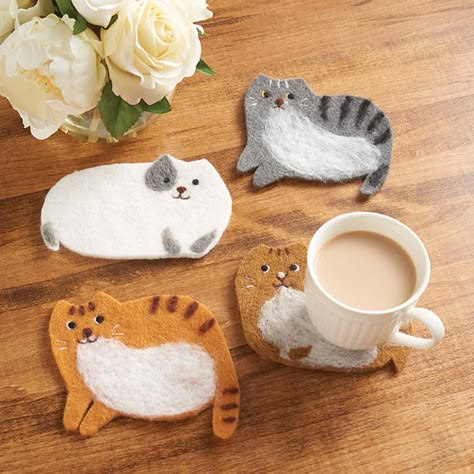 Kitty Cat Felted Coasters | Signals Felted Coasters, Wool Felt Coasters, Wool Coasters, Punch Needle Ideas, Punch Needling, Rug Tufting, Felt Coasters, Cat Coasters, Punch Needle Patterns