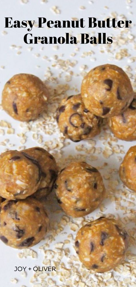 Granola Peanut Butter Balls, Granola Snacks Healthy, Peanut Butter Granola Bites, Homemade Granola Balls, Granola Balls Recipe, Daycare Snacks, Violet Food, Butter Roll Recipe, Peanut Butter Granola Recipe