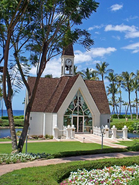 Wailea Beach Chapel | Wailea Beach Chapel on the grounds of … | Flickr Beach Chapel, Wailea Beach, Country Churches, Old Country Churches, Church Pictures, Country Church, Old Churches, Cathedral Church, Maui Weddings