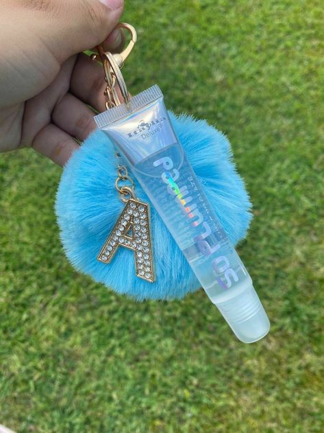 Fun Beauty Products, Nike Lanyard, Resin Pendant Diy, Diy Gifts To Sell, Business Hacks, Lip Gloss Homemade, Unicorn Fashion, Key Change, Lip Gloss Cosmetics