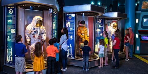 Houston: Your Next Family-Friendly City Escape Space Center Houston, Nasa Houston, Houston Zoo, Johnson Space Center, Space Camp, Smithsonian Museum, Space Museum, City Vacation, Mini Bus