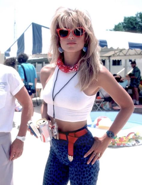 Fits Inspiration, Heather Thomas, Women Ski, 1980s Fashion, July 4, Vintage Beauty, Austin Texas, Nice Tops, Celebrities Female