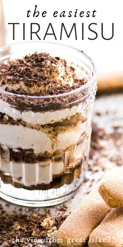 Summer Tiramisu, Dessert Individual, Cake Trifle, Easy Tiramisu Recipe, Mason Jar Desserts, Tiramisu Dessert, Trifle Desserts, Italian Dessert, Dessert In A Jar