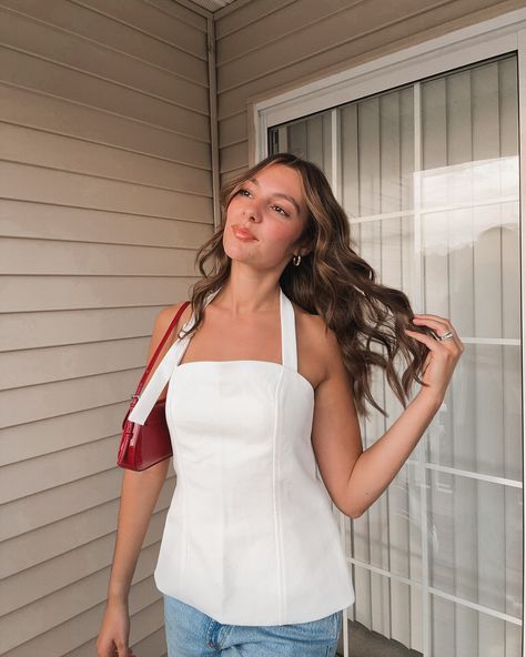 Said you’re not in my time zone, but you wanna be💋🪩✨ Halter Top Outfit Ideas, Halter Top Outfit, Top Outfit Ideas, White Halter Top, Fall Outfit Ideas, Red Bag, Top Outfit, Time Zone, Time Zones