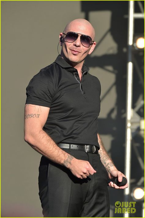 Pitbull Singer, Pitbull The Singer, Armando Christian Perez, Pitbull Photos, Pitbull Rapper, 007 Casino Royale, Pitbull Quotes, Ncaa March Madness, Latin Men