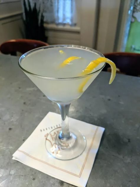 Pear vodka, ginger liqueur are secrets to this martini's flavor Pear Martini Recipe, Martini Flavors, Pear Martini, Ginger Pear, Pear Vodka, Ginger Liqueur, Martini Recipe, Martini Recipes, Lake Park