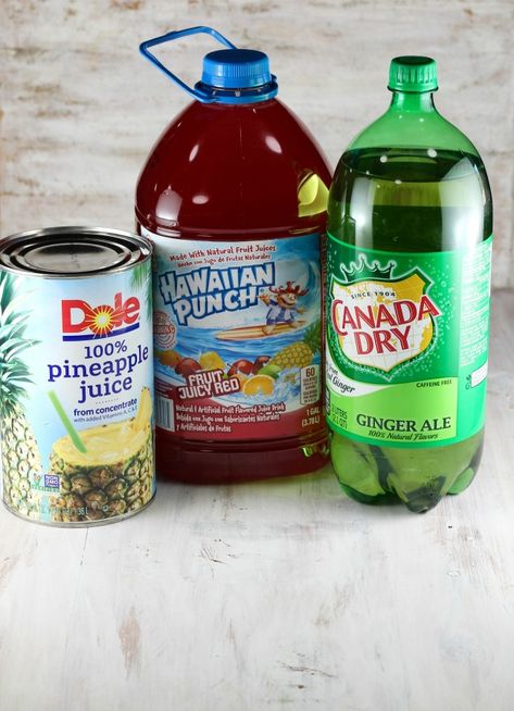 3 Ingredient Easy Party Punch ~ MissintheKitchen.com #punch Wedding Punch Recipes, Punch Recipes For Kids, Wedding Punch, Brunch Punch, Easy Party Punch, Red Punch, Easy Punch Recipes, Easy Punch, Party Punch Recipes