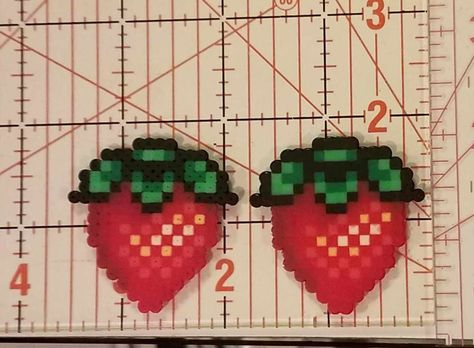 Cottagecore Perler Bead Patterns, Cottage Core Perler Beads, Perler Bead Strawberry, Strawberry Perler Bead Pattern, Strawberry Milk Perler Beads, Strawberry Fuse Beads, Strawberry Perler, Beads Strawberry, Mini Hama Beads