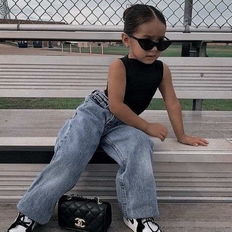 Kids Outfits Daughters, Kids Streetwear, Streetwear Girl, Fashion Baby Girl Outfits, Foto Baby, Stylish Kids