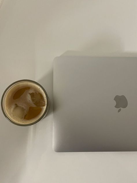 Coffee With Laptop Aesthetic, Coffee Laptop Aesthetic, Coffee And Laptop Aesthetic, Laptop And Coffee Aesthetic, Luxury Girl Aesthetic, Macbook Aesthetic, Book Cafe, Website Ideas, Iphone Organization