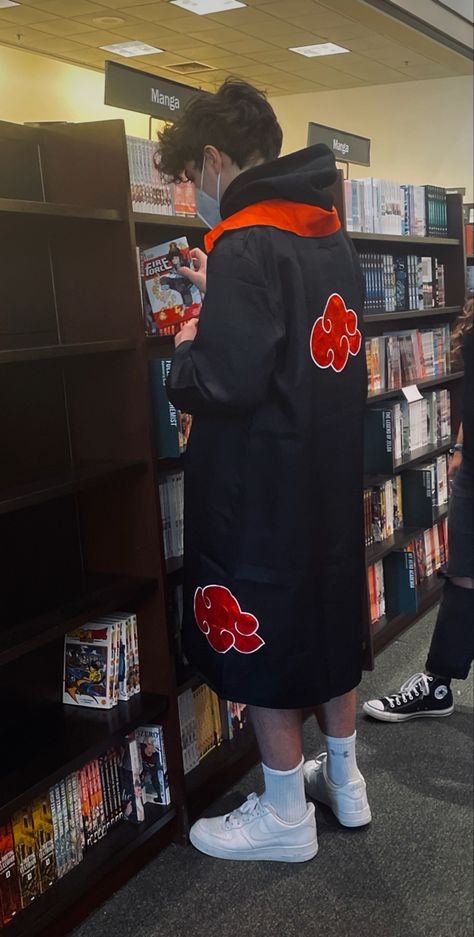 #akatsuki #cloak #naruto Akatsuki Cloak Outfit, Akatsuki Hoodie, Akatsuki Outfit Ideas, Akatsuki Couple Costume, Akatsuki Outfit, Akatsuki Costume, Akatsuki Clothes, Akatsuki Cloak, Akatsuki Cosplay