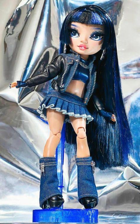 Rainbow High Doll Hair Ideas, Rainbow High Custom Clothes, Rainbow High Doll Aesthetic, Lol Omg Doll Restyle, Rainbow High Ooak Doll, Rainbow High Doll Photography, Lol Omg Doll Repaint, Balljointeddoll Base, Rainbow High Custom Doll