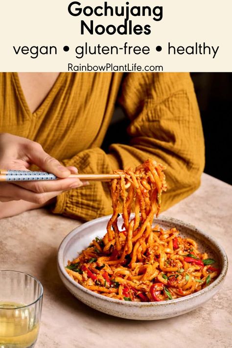 These vegan Gochujang Noodles take sauce and noodles to an entirely different level! A lustrous spicy-and-savory sauce is tossed with udon noodles and vegetables, leaving you with a noodle bowl that’s layered with incredible flavors. Vegan Gochujang Noodles, Vegan Gochujang, Vegan Udon Noodles, Gochujang Noodles, Gochujang Recipe, Spicy Peanut Noodles, Noodle Dinner, Asian Noodle, Eating Vegan