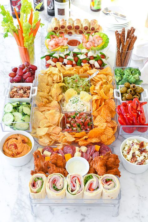 Football Game Day Snacks, Football Snack Stadium, Snack Stadium, Football Party Foods, Healthy Superbowl, Healthy Superbowl Snacks, Bowl Party Food, Superbowl Appetizers, Football Snacks