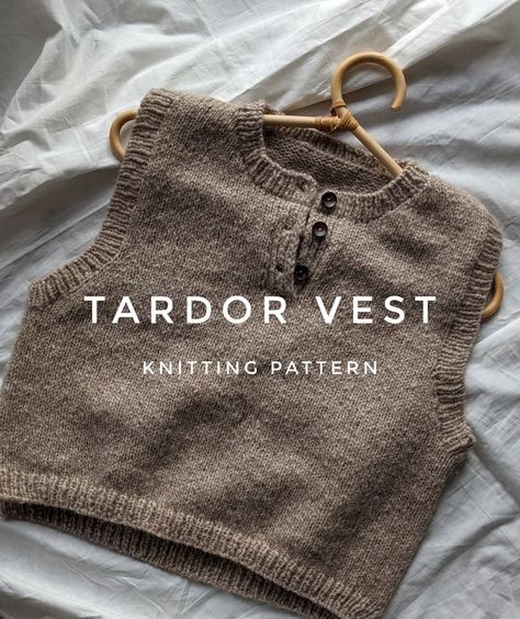 Tardor Vest Knitting Pattern - Etsy Knit Henley Pattern, Sweater Vest Knitting Pattern, Snood Knitting Pattern, Vest Knitting, Vest Knitting Pattern, Vest Knitted, Wool And The Gang, Favourite Season, Knit Vest Pattern