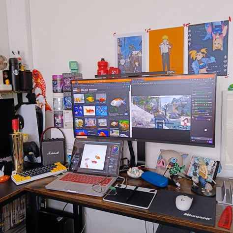 Old setup, haven't been drawing for awhile now maybe I should get back to it soon (；゜∀゜) Small Room Setup, Artist Workspace, Geek Room, Gaming Desk Setup, Diy Room Decor For Teens, Gamer Room Decor, Desktop Design, Desktop Setup, Retro Gadgets