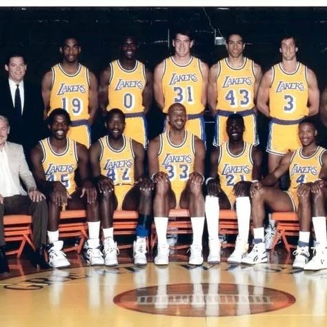 LakersBackInTime17x on Instagram: "Showtime 1988-89 #nba #hoops #ballislife #lakers #lakeshow #lakersnation #lakersbackintime @lakers @nba @magicjohnson @showtimecooper21 @officialbyronscott @jamesworthy42" Lakers 2020 Champions, Lakers Team, Showtime Lakers, Lakers City Edition Jersey, Winning Time: The Rise Of The Lakers Dynasty, Nba Legends, Sports Basketball, Back In Time, Los Angeles Lakers