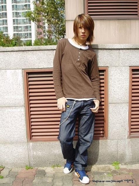 Japanese Alternative Fashion Men, Raymond Core, Mens 2000s Fashion, 2000s Outfits Men, Japanese Fashion Men, Alternative Fashion Men, Japanese Alternative Fashion, 2006 Fashion, Vintage Jeans Mens