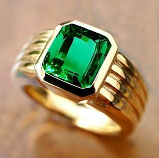 Rings For Men Stone, Guru Stone Ring Design For Men, Green Stone Ring Gold For Women, Gold Ring Stone Design, Rings With Stones For Men, Green Stone Rings For Men Gold, Men Rings With Stone, Green Emerald Ring For Men, Men Gemstone Ring