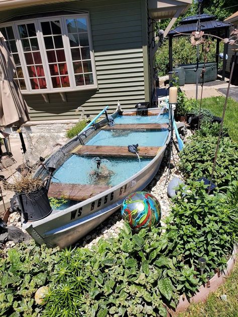 Boat Pond, Fish Pond Gardens, Garden Pond Design, Seaside Garden, Pathway Landscaping, Diy Pond, Diy Garden Fountains, Pond Fountains, Backyard Water Feature