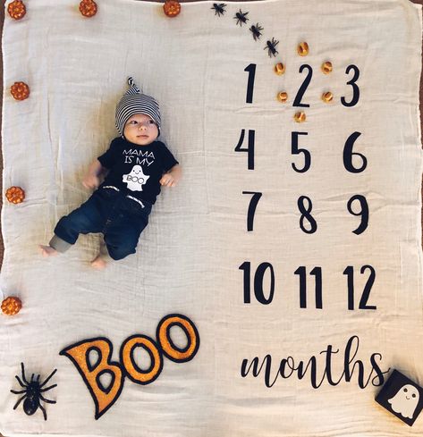 2 month old Halloween milestone #milestone #halloween 6 Months Halloween Pictures, Halloween Milestone Picture Ideas, Halloween Monthly Milestone, 1 Month Halloween Pictures, 2 Month Baby Picture Ideas Boy Creative, October One Month Picture, 2 Month Baby, 1 Month Baby, Newborn Halloween Costumes