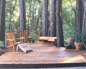 Have exposed tree roots in your yard? Build a deck over them to create an entertainment area. Exposed Tree Roots, Deck Around Trees, Fast Growing Shade Trees, Build A Deck, Tree Deck, Landscaping Around Trees, Deck Building, Floating Deck, Entertainment Area