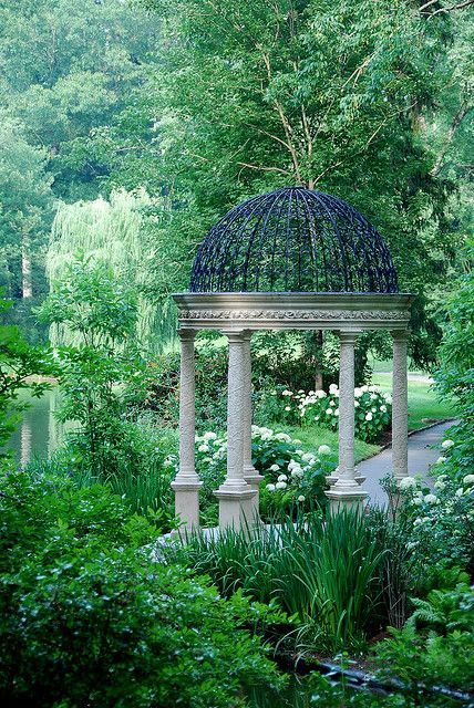 The #gazebo at Longwood Gardens (can I put this in my backyard?) Longwood Gardens, Gazebo Pergola, Garden Gazebo, Garden Structures, Shade Garden, Pretty Places, Dream Garden, Garden Inspiration, Secret Garden