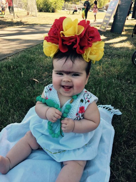 Frida Kahlo Halloween, Easy Homemade Halloween Costumes, Baby Fancy Dress, Pregnancy Costumes, Summer Boredom, Baby Milestones Pictures, Flower Costume, Diy Halloween Costumes For Kids