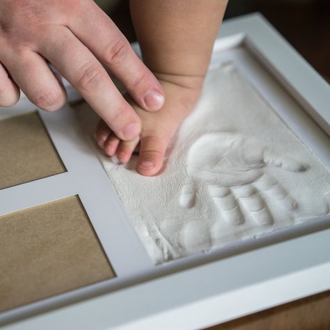 Bubzi Co Baby Handprint Kit Hand Print Mold, Baby Footprint Kit, Baby Shower Unique, Baby Keepsakes, Baby Footprint, Baby Handprint, Baby Frame, Clay Baby, Footprint Art