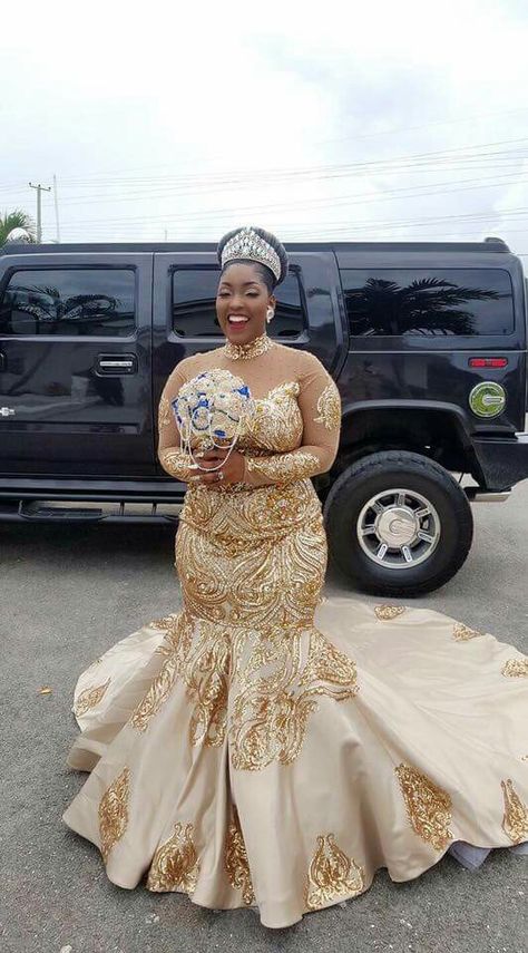 Unconventional wedding dress Gold African Wedding Dress, Africa Wedding Dress, Bridal Satin Dress, Lace Dress Classy, African Bridal Dress, Glam Wedding Dress, Plus Wedding Dresses, African Traditional Wedding Dress, African Attire Dresses