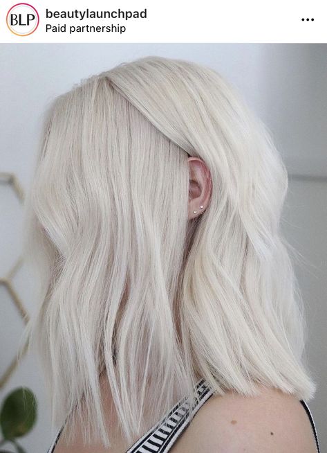 Soft White Blonde Hair, White Shoulder Length Hair, Platinum Pearl Hair, Bright White Hair, Nordic White Hair, White Blonde Hair Aesthetic, White Blonde Hair Pale Skin, White Blonde Short Hair, Platimun Blonde Hair