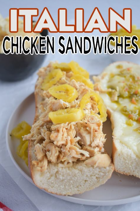 Italian Chicken Sandwiches, Chicken Sandwich Spread, Crock Pot Sandwiches, Shredded Beef Sandwiches, Shredded Chicken Sandwiches, Italian Chicken Crockpot, Chicken Subs, Shredded Chicken Crockpot, Beef Sandwiches