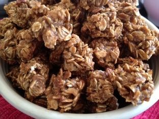 Horse Cookies Recipes, Dry Cereal, Homemade Horse Treats, Old Fashioned Oatmeal, Grape Nuts, Horse Cookies, Healthy Horses, Peppermint Extract, Horse Food