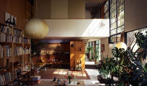 Eames House Interior, Eames Home, Farnsworth House, Eames House, Case Study Houses, Modern Architects, Industrial Interiors, Pacific Palisades, Ray Charles