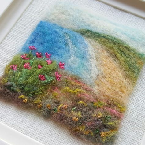 Needle Felting Pictures, Felt Landscapes, 2d Felting, Felted Landscapes, Felting Pictures, Tovad Ull, Painting With Wool, Felted Pictures, Felted Wool Projects