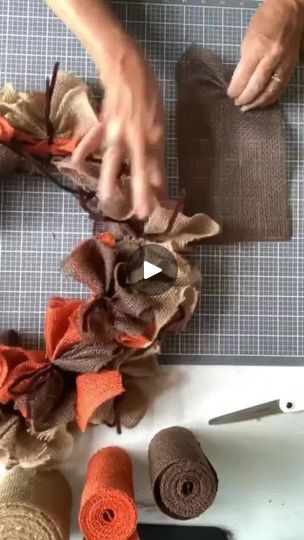 Here is the Burlap Wreath tutorial as promised 😊❤️ Super easy and fun!

If you have any questions leave them in the comments. Enjoy 😊 | By Hearts & Halos Designs by SherryFacebook Burlap Christmas Wreath Ideas, Burlap Wreath Ideas, Burlap Fall Decor, Woven Wreath, Diy Burlap Wreath, Burlap Leaves, Diy Fall Wreaths, Easy Burlap Wreath, Burlap Centerpieces