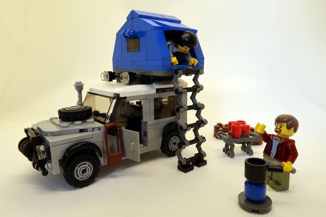 Lego-Pal-Benglat-Land-Rover-Defender-90-Landy-Rooftop-Tent… | Flickr Lego Tent, Lego Camping, Lego Camper, Lego Mechanics, Lego Camp, City Ideas, Lego Land, Rooftop Tent, Lego People