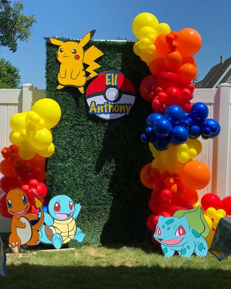 Decoraciones de pokemon pokemon backdrop Pokemon Birthday Backdrop Ideas, Pokemon Birthday Party Outside, 1st Birthday Pokemon Theme, Birthday Pokemon Ideas, Pokemon Park Party, Pokemon 1st Birthday Party, Pokemon Birthday Party Backdrop, Pokemon Party Backdrop, Pokémon Birthday Decor