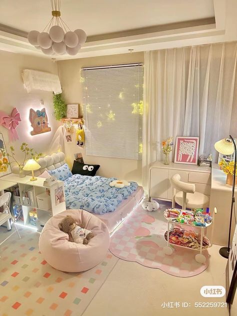 House Design Cute, Korea Room Aesthetic, Room Aesthetic Pastel, Room Aesthetic Night, Room Aesthetic Wallpaper, Pakistani Bedroom, Korea Room, Room Aesthetic Vintage, Room Aesthetic Pink