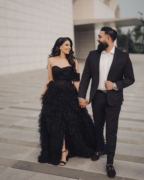 Black Pre Wedding Photoshoot, Engagement Photoshoot Black Dress, Couple Photoshoot Black Dress, Formal Attire Couple, Black Tie Couple Outfits, Formal Couple Pictures, Black Dress Couple Photoshoot, Black Outfit Engagement Photos, Fancy Couple Photoshoot