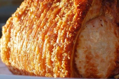 Check out this delicious recipe for Crackling Roast Pork from Weber—the world's number one authority in grilling. Weber Bbq Recipes, Pork Crackle, Roast Pork Crackling, Weber Q Recipes, Webber Bbq, Perfect Roast Pork, Weber Recipes, Miso Caramel, Pork Roast Recipe