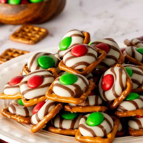 M&M Pretzels Pretzel Hugs M&ms Christmas Treats, Kiss Pretzel M&m, Hershey Pretzel M&m, Pretzels With Hershey Kisses And M&ms, Pretzel Hershey Kiss M&m Recipes, Hugs Pretzels M&m, Pretzel Kiss M&m Recipe, Pretzel With M&m, M&m Pretzels