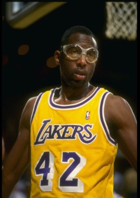 Big game James Worthy, Los Angeles Lakers #42 Showtime Lakers, James Worthy, Kareem Abdul, Kareem Abdul Jabbar, I Love La, Nba Championships, Sport Icon, Basketball Legends, Nba Players