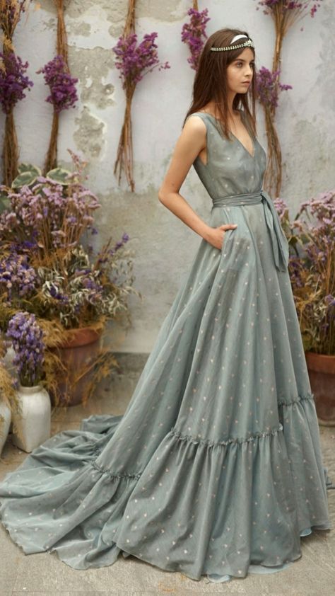 ☆Luisa Beccaria | Resort 2019 Elegance Woman, Details Outfit, Woman Design, Luisa Beccaria, Ootd Dress, Dreamy Dress, Inspiration Fashion, 2019 Fashion, Beautiful Gowns