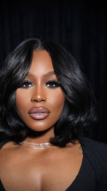 Glam Hairstyles Black Women, Full Bob Black Women, Volume Shoulder Length Hair, Bob Wedding Hairstyles Black Women, 90s Glam Hairstyles, K Michelle Hairstyles, Volume Bob Hairstyles For Black Women, Middle Part Bob With Layers, Hairstyles For Oval Face Shape Black Women