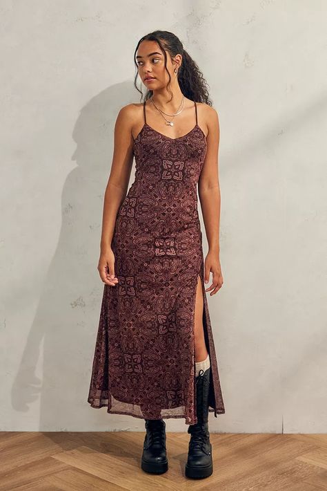 Urban Outfitters Maxi Dress, Urban Outfitters Style, Tapestry Print, Urban Outfitters Clothes, Earthy Outfits, Mesh Maxi Dress, Preppy Style Summer, Floral Maxi Skirt, Urban Dresses