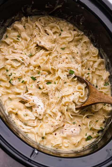 Chicken and Noodles Chicken Recipes Slow Cooker, Salisbury Steak Crockpot, Creamy Chicken And Noodles, Crockpot Chicken And Noodles, Chicken And Noodles, Slow Cooker Creamy Chicken, Italian Seasonings, Recipes Slow Cooker, Chicken Tonight