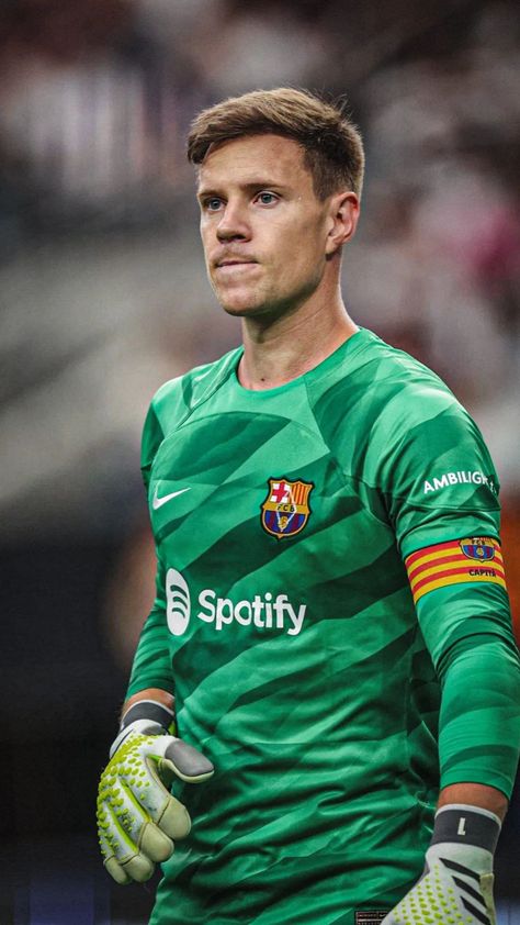 Alison Becker, German Football Players, Fc Barcelona Players, Marc-andré Ter Stegen, Girly M Instagram, Ter Stegen, Fc Barcelona Wallpapers, Alexis Sanchez, Barcelona Team