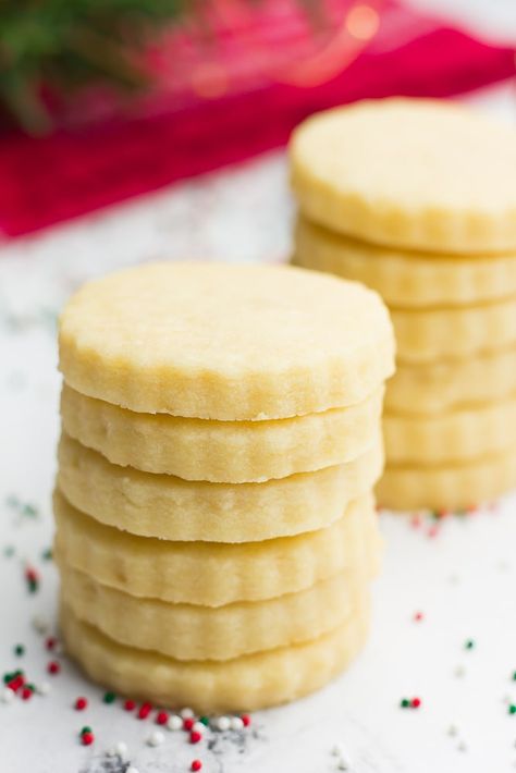 Vegan Shortbread Cookies - Nora Cooks Vegan Blondie, Vegan Shortbread Cookies, Nora Cooks, Red Towel, Vegan Shortbread, Vegan Christmas Cookies, Vegan Sugar Cookies, Simple Cookie, Vegan Cookies Recipes