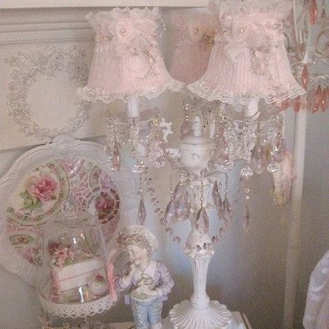 Ballerina Rose, Romantic Living Room, Fairycore Room, Shabby Chic Decor Diy, Pink Lamp, Shabby Chic Lamps, Cute Coquette, Shabby Chic Bathroom, Shabby Chic Bedroom